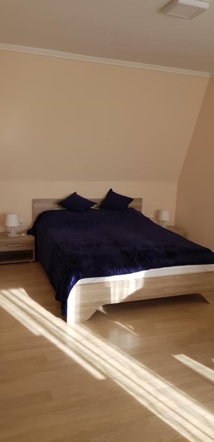 Boglárka Apartman Hajdúszoboszló Exterior foto